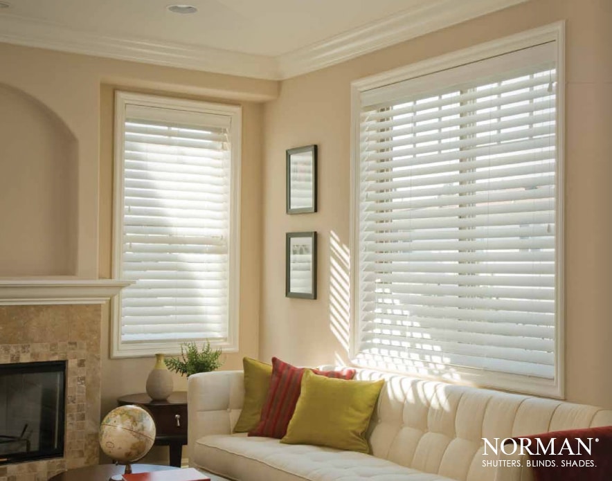 livingroom wood blinds 74